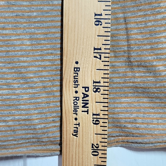 We The Free People Shirt Womens Small Gray Oversized Crop Boxy Stripe Girl Crush - Picture 11 of 12